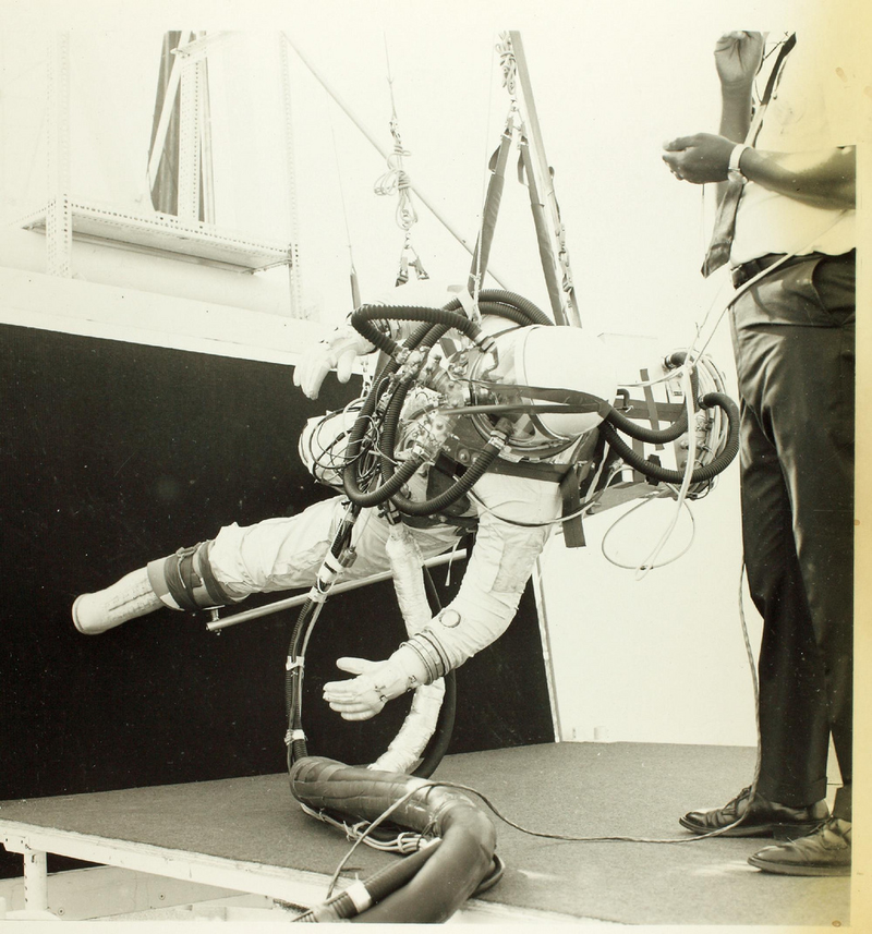 Illustration for article titled Awesome Photos of NASA Equipment Tests